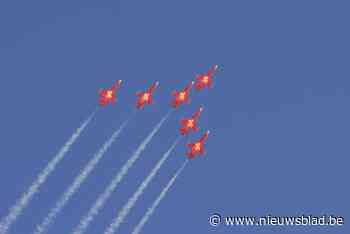 Poolse en Zwitserse teams stelen de show tijdens Sunset Airshow van Sanicole in Hechtel-Eksel