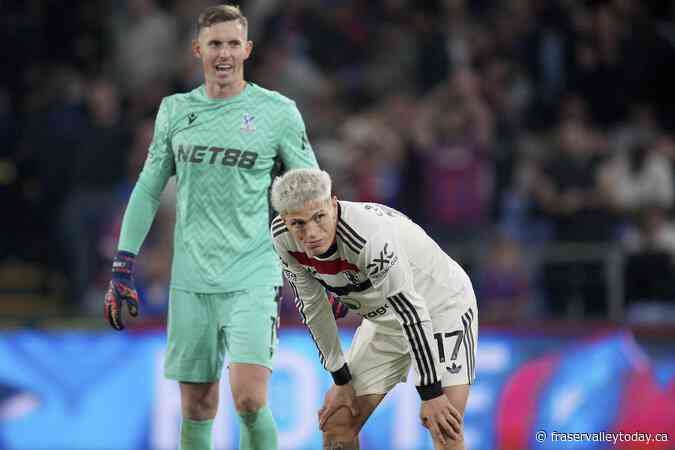 Diaz strikes twice, Liverpool tops the Premier League while Newcastle loses at Fulham