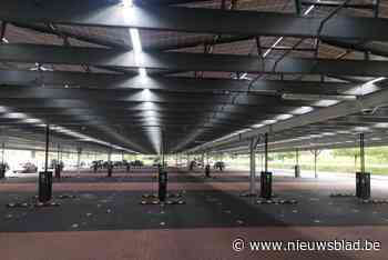 Hier kunnen 100 elektrische wagens tegelijk opladen “Waasland Shopping heeft grootste laadstation van het Waasland”