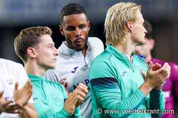 Anderlecht-speler bijt op lip als het gaat over Brian Riemer: "Ik heb daar mijn eigen mening over"