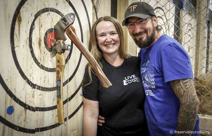 Calgary couple find their ‘Zen’ through axe throwing, compete in world championships
