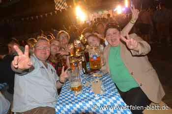500 Gäste feiern beim Oktoberfest in Bruchmühlen