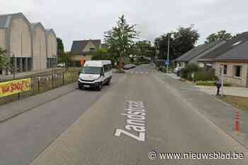 Straat afgezet na gaslek vlak bij basisschool: politie en brandweer ter plaatse