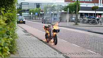Dronten - Fatbike van bezorgservice in brand gevlogen