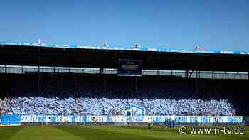 DFB ermittelt nach Liga-Spiel: Magdeburg-Fans präsentieren Choreo mit Nazi-Banner