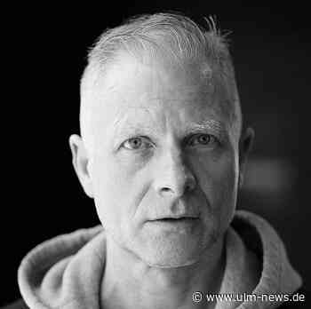 „Glass und Steel“ – die Venet-Haus Galerie überrascht mit Till Augustin