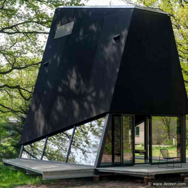 Stealth aircraft inform Stay Under the Radar retreat in the Netherlands