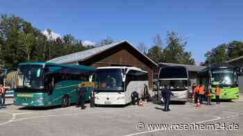 Großangelegte Buskontrolle auf der A8 bei Siegsdorf