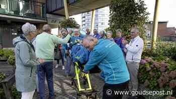 Droom zieke Kees Steenbergen (70) komt uit: rondje vliegen over Gouda