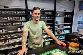 Maxim (28) en Emily (26) zoeken overnemer voor krantenwinkel nadat fraudeur put van tienduizenden euro’s veroorzaakt: “We moeten denken aan onze toekomst”