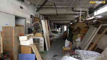VIDEO | Dentro l'ex hotel Cinecittà, tra tonnellate di rifiuti e distruzione si pensa già al dopo sgombero