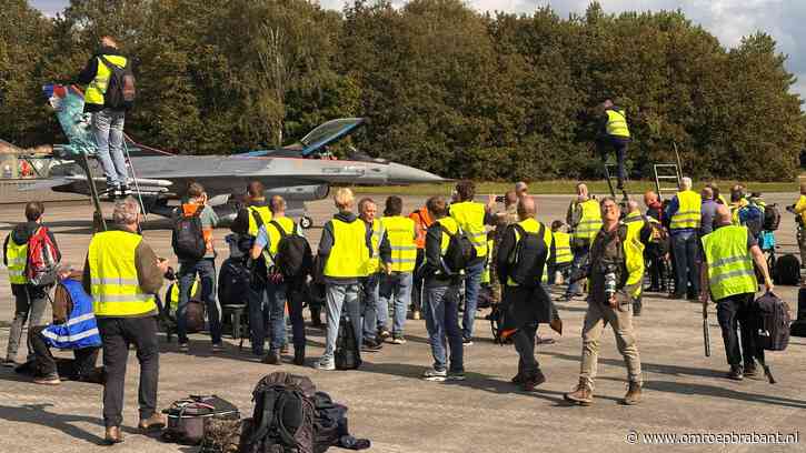 Verliefd op een vliegtuig: 200 gelukkige spotters nemen afscheid van F-16