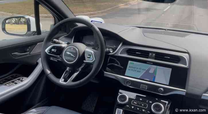 VIDEO: What does a driverless Waymo car ride look like?