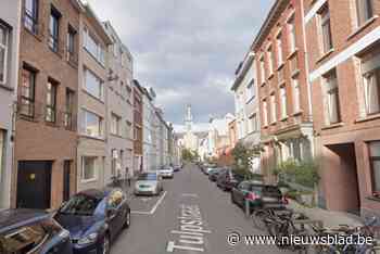 Hevige brand in rijwoning in Antwerpen-Noord, medisch interventieplan afgekondigd