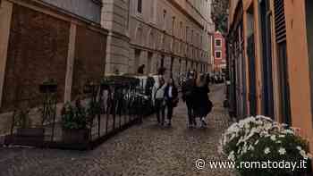 Via altre pedane dal centro. Prosegue la battaglia contro dehors e tavolini abusivi