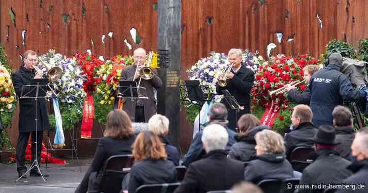 Gedenken zu Oktoberfest-Attentat mit OB Reiter