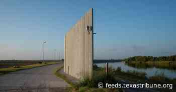 Takeaways from the Texas Tribune-Associated Press report on 24 hours along the Texas-Mexico border