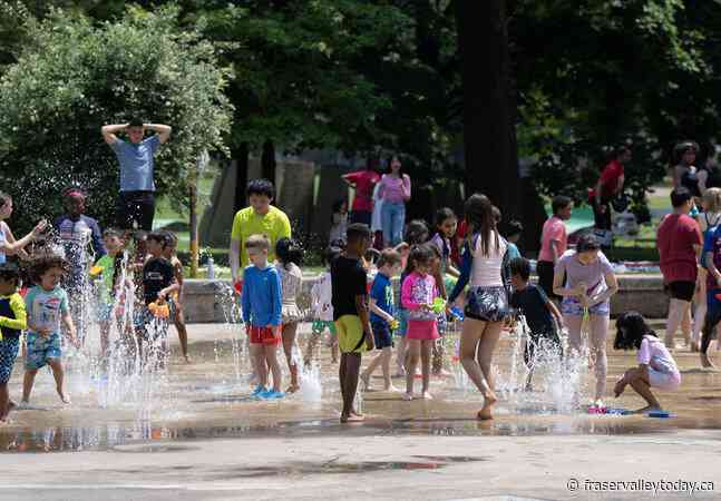 Climate change made some heat waves at least 10 times more likely: Environment Canada