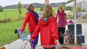 Eine Issingerin führt durch die Welt der tibetischen Bewegungslehre