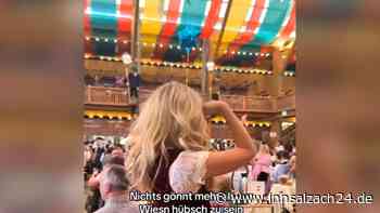 Verhalten von Frauen im Wiesn-Zelt geht bei TikTok viral - das sagt die Polizei
