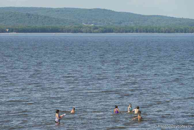 Quebec seeks injunction against dumping of contaminated soil in Kanesatake