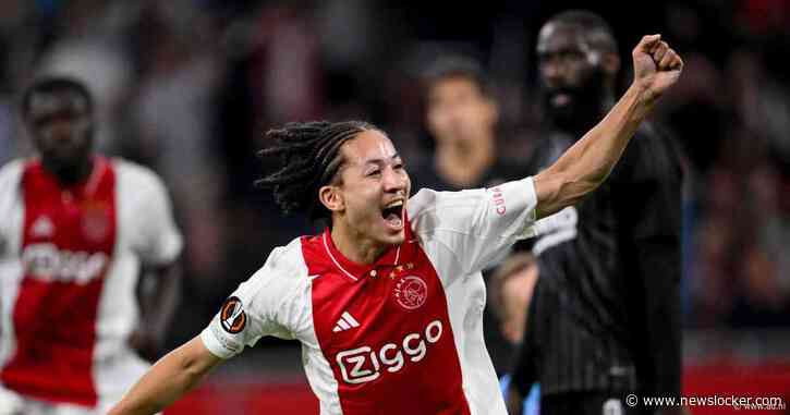 Ajax domineert tegen Besiktas, Van Bronckhorst grijpt in en brengt Immobile