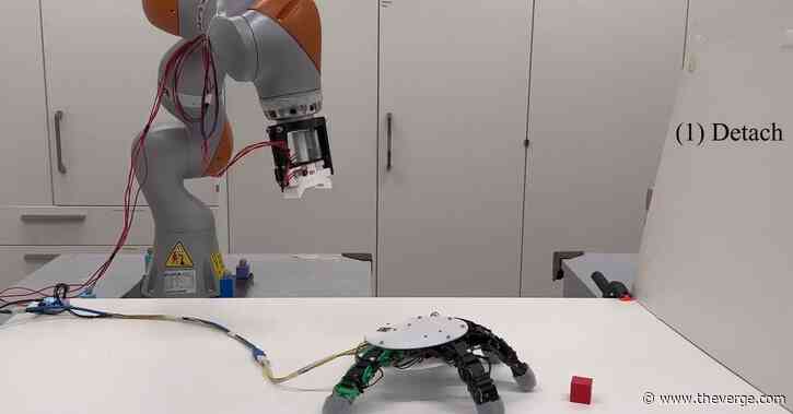 This robot arm can detach its hand to grab things