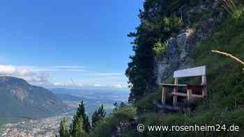 Mit Herz und Hand: Ludwigsburger Paar spendet neues Bankerl für den Waxriessteig