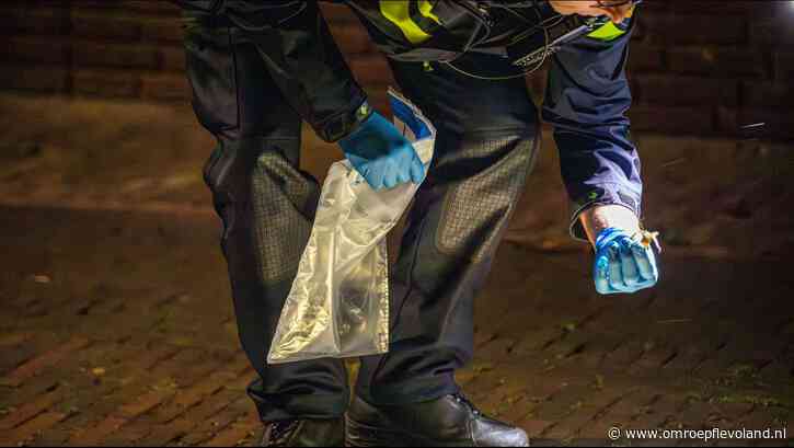 Almere - Gezin geschrokken maar ongedeerd na explosie bij woning