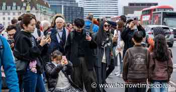 Inside London's phone snatching problem as kids as young as four are targeted