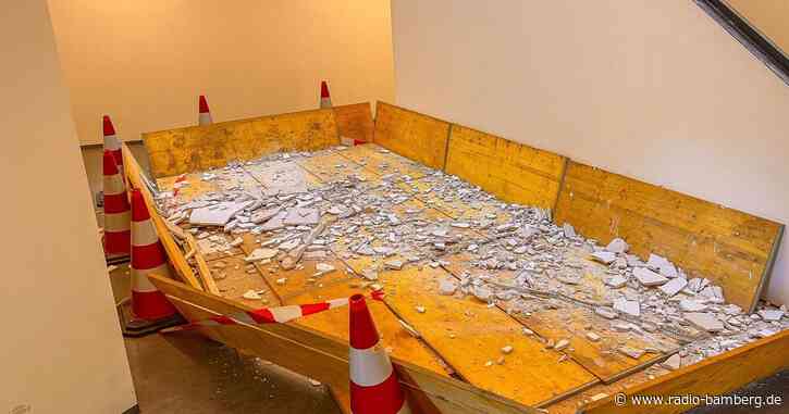 Gefahr durch bröckelnden Putz -Feuerwehr und THW rücken an