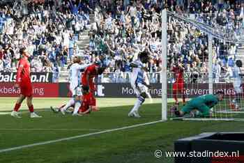 PEC Zwolle boekt fortuinlijke zege in kelderkraker tegen Almere City