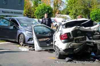 Unfall auf der Hansastraße: Fünf Menschen werden teils schwer verletzt