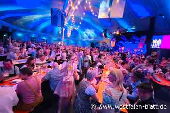 1200 Gäste feiern Oktoberfest in Halle