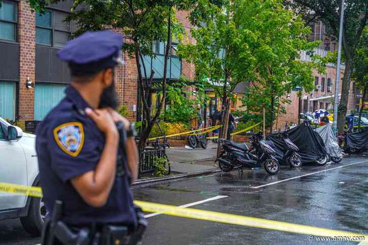 Bronx double shooting leaves man dead, second victim wounded: cops