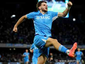 Il Napoli regola il Monza e vola in testa alla classifica: 2-0 al Maradona