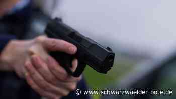 Ermittlung in Nagold: Mann überfällt Tankstelle mit Pistole