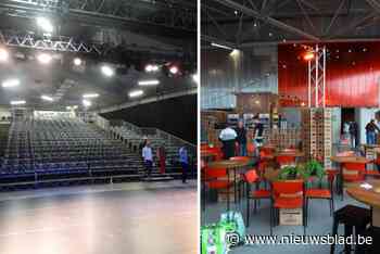 Pop-up theater opent deuren wegens verbouwingen in stadsschouwburg: “Aanpalend cultuurcafé werd gezellige plek dankzij 1.500 bierkratjes”