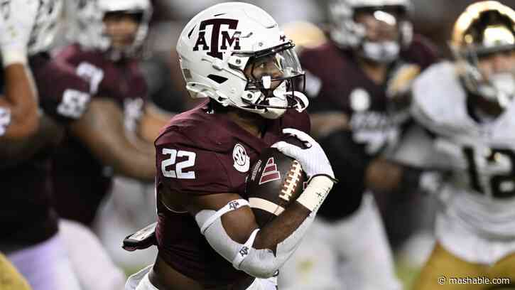 How to watch Arkansas vs. Texas A&M football livestream without cable