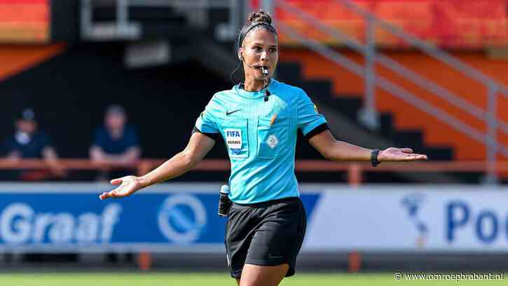 Primeur: vrouwelijke scheidsrechter fluit wedstrijd TOP Oss tegen ADO