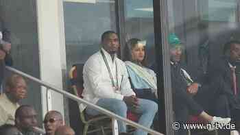 "Beleidigendes Verhalten": FIFA verhängt Stadionverbot gegen Fußball-Idol Eto'o