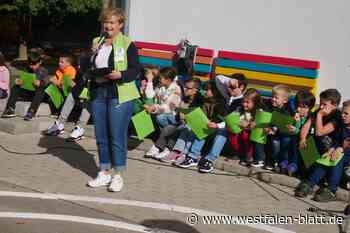 Buntes Schulfest mit Zeitreise und „Krawallo“-Hits