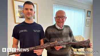 Man's project to get veterans to sign his gun
