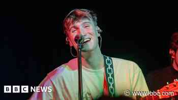 'I went from busking out my window to Glastonbury'