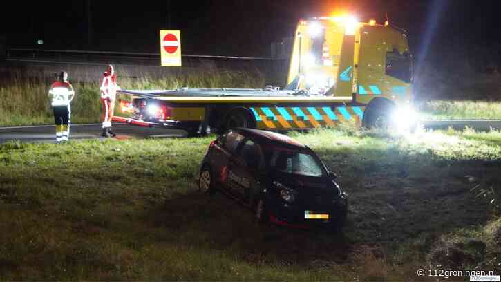 Bezorger mist bocht op N46 richting Beijum Zuid: auto gelanceerd, geen gewonden