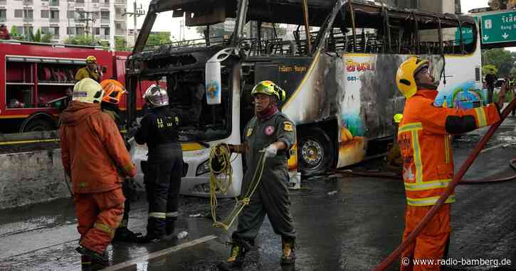 Thailand: Viele tote Kinder bei Feuer in Schulbus