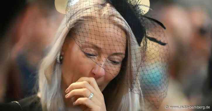 Witwe von Richard Lugner jetzt ohne Job