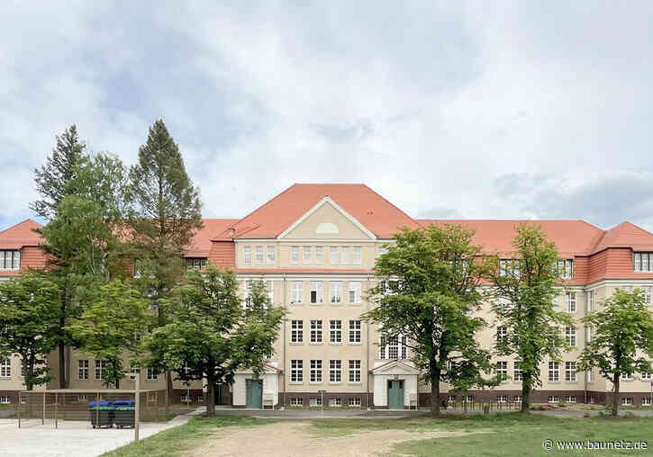 Wohnen in der Infanterieschießschule
 - Umbau in Zossen von cubus plan