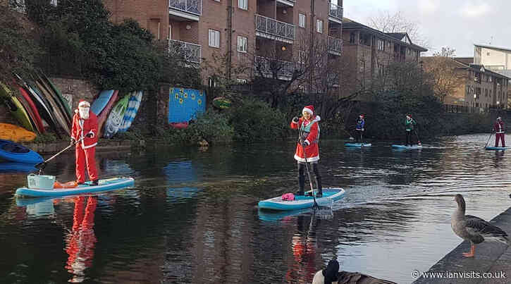 Tickets Alert: See the Christmas lights by canal boat