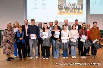Schüler aus Steinheim gewinnen Wirtschaftspreis
